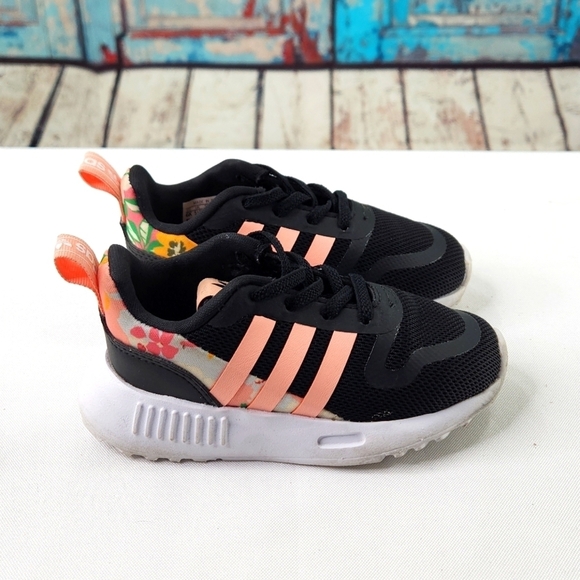 Adidias Originals Multix Td Sneakers - Picture 3 of 8